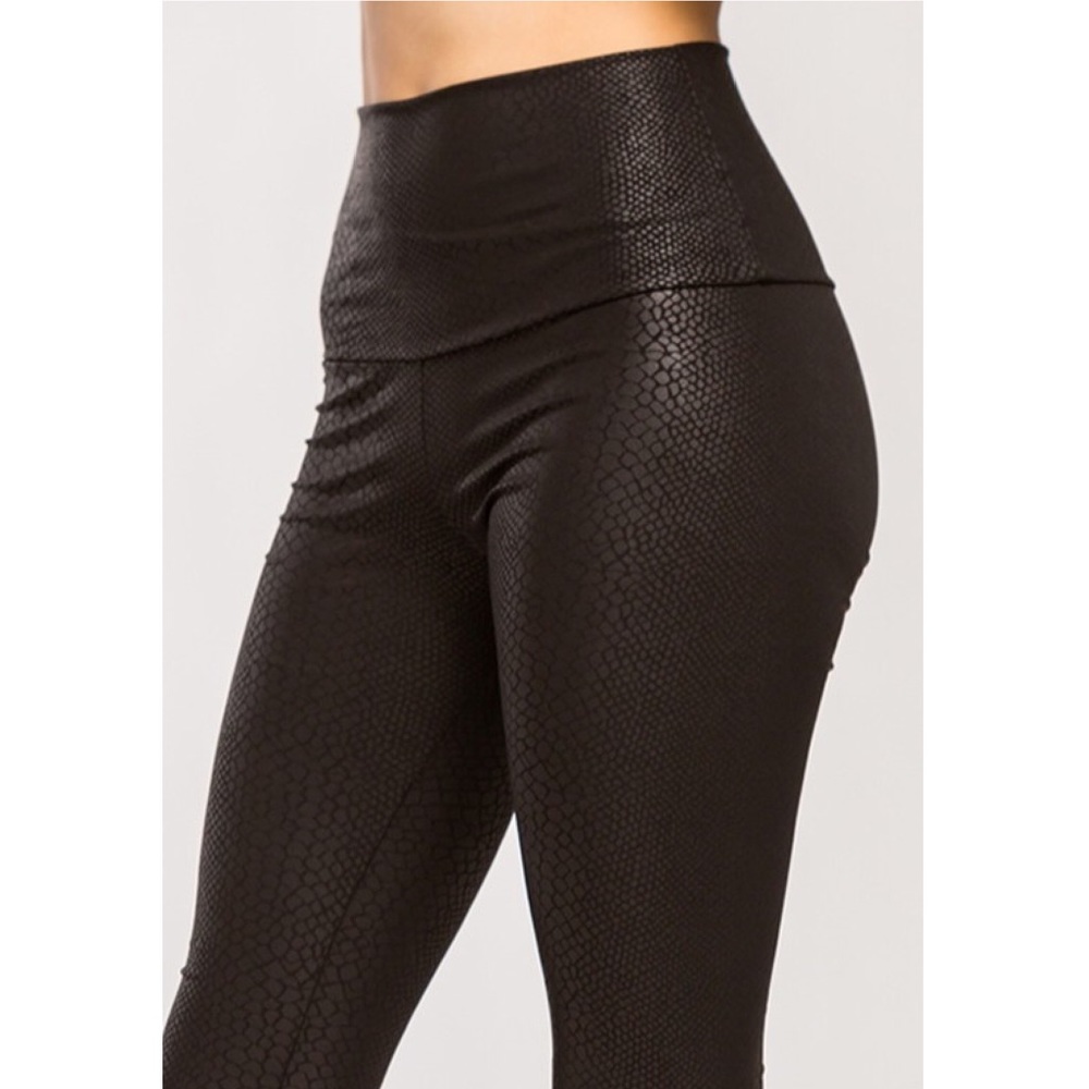 Faux Snake Skin High Waist Leggings - Picture 3 of 8